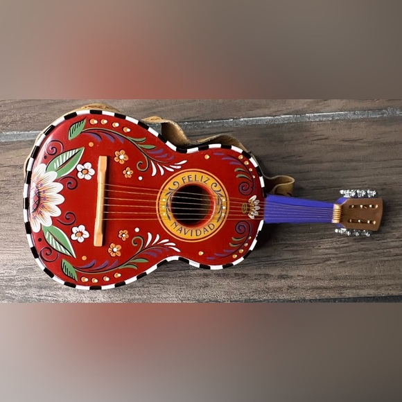 Hallmark Keepsake NEW 2004 “Feliz NAVIDAD Christmas Ornament with Leather strap - Picture 3 of 8